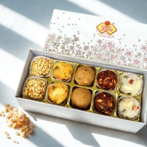 Assorted Sweet Boxes Mini – 10 PC