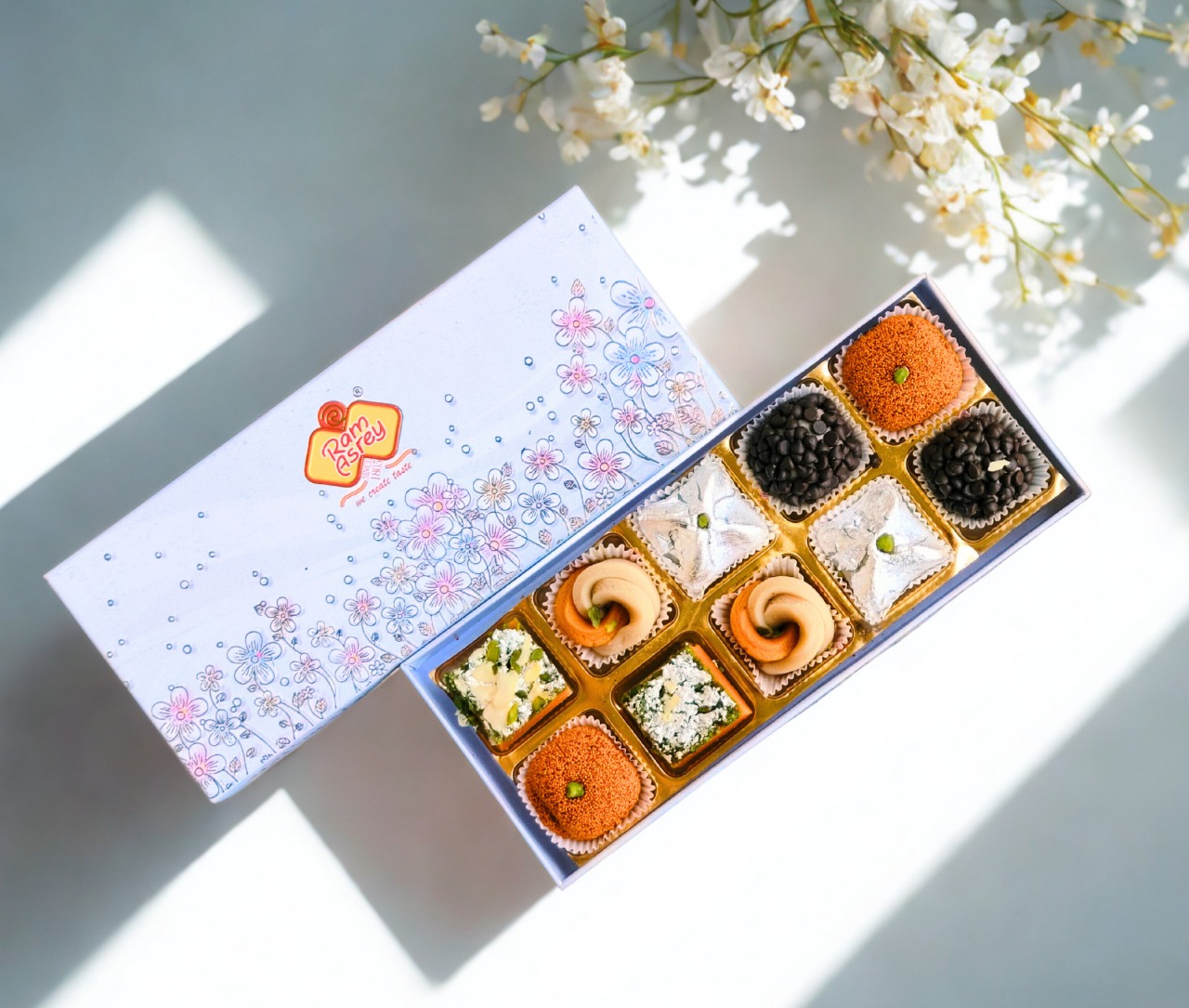 Assorted Sweet Boxes Mini – 10 PC